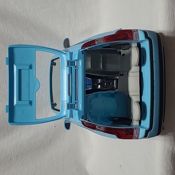 Barbie Doll Year 2003 Happy Family Volvo V70 Station Wagon - Picture 8 of 14